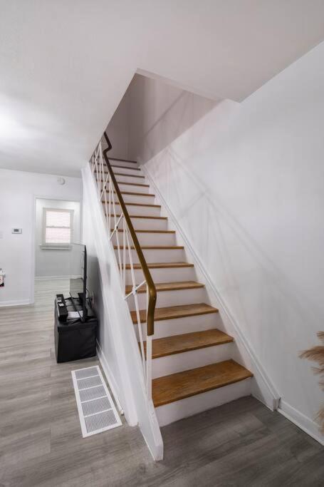 Harmony Home Near University Of Waterloo Exterior photo
